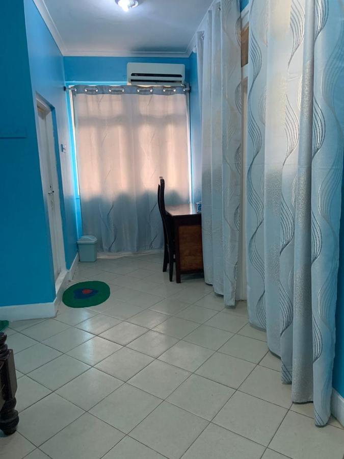Kibodya Hotel Nkrumah Dar es Salaam Pokoj fotografie